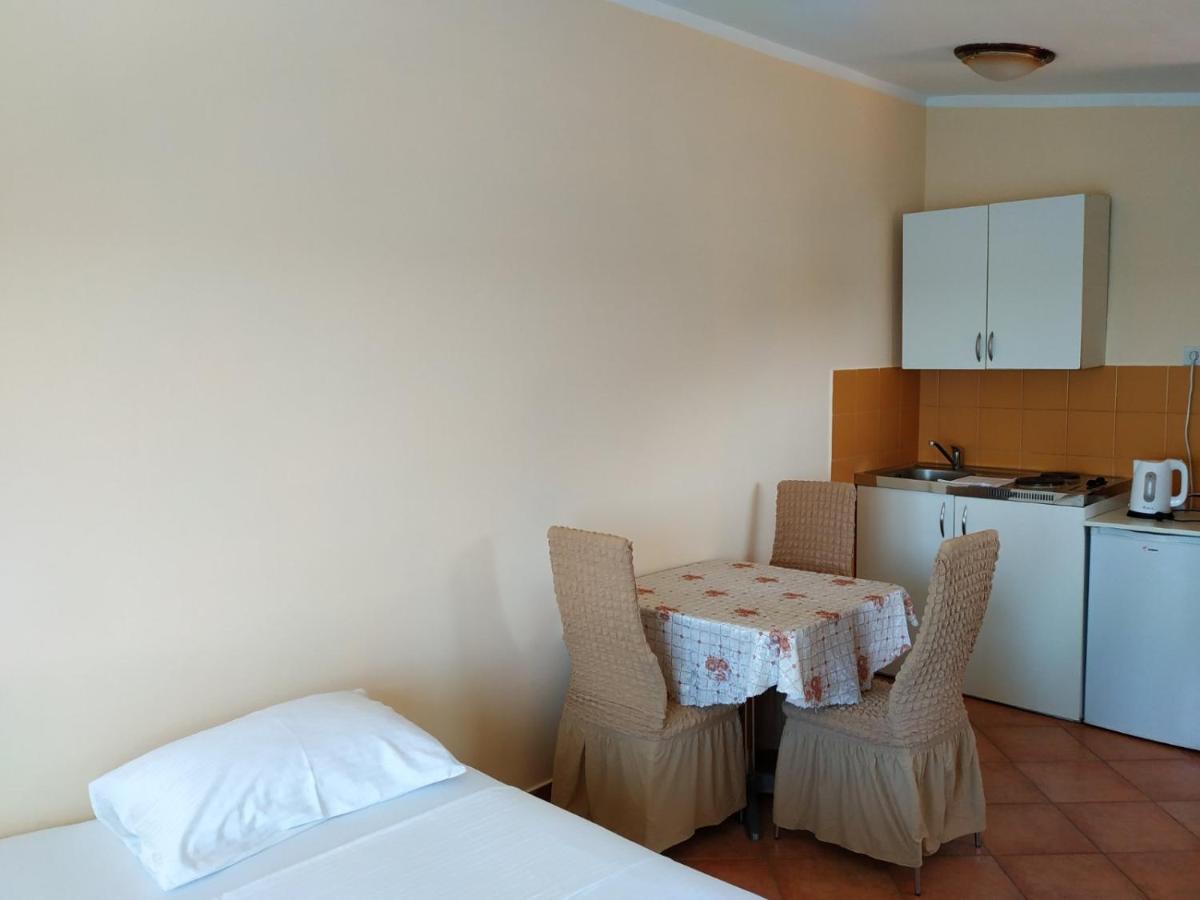 Apartmani Orange Dreams Сутоморе Екстериор снимка